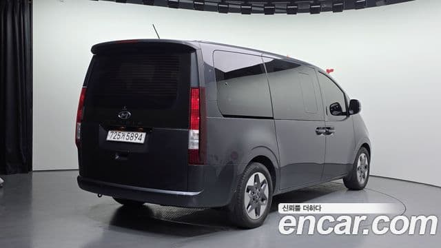 Hyundai Staria Modern, 2022 2