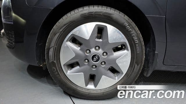 Hyundai Staria Modern, 2022 все фото