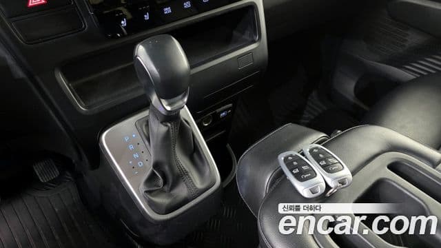 Hyundai Staria Modern, 2022 9