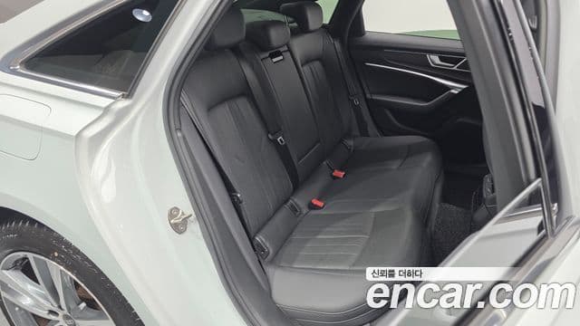 Audi A6 (C8) Premium, 2023 12