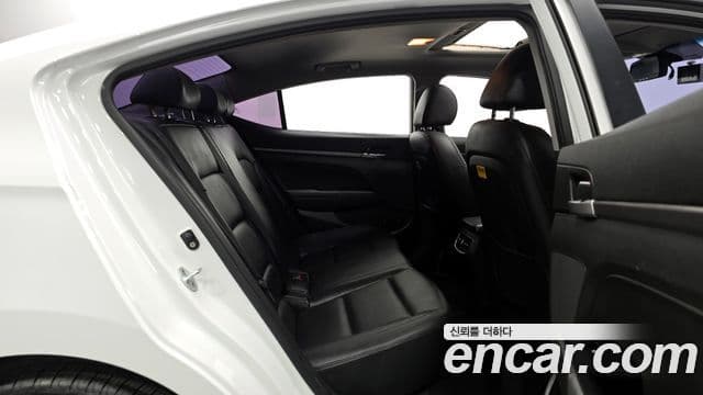 Hyundai Avante AD Special, 2016 12