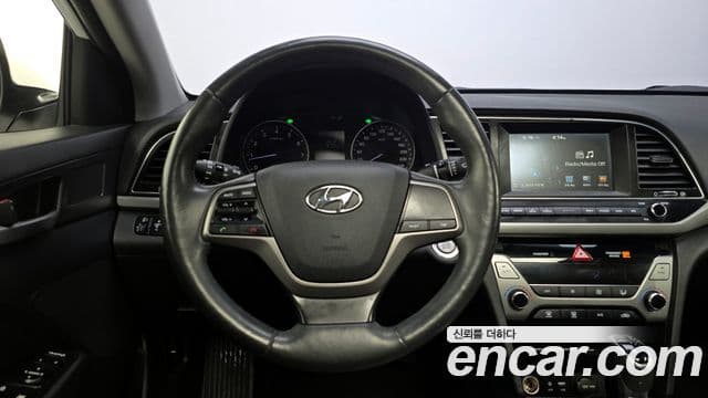 Hyundai Avante AD Special, 2016 13