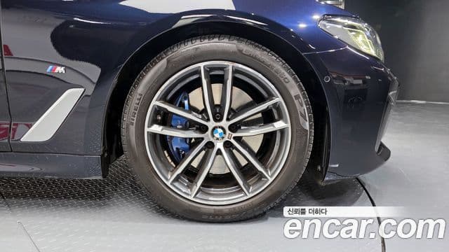 BMW 5시리즈 (G30) 520i M Sport, 2023 все фото