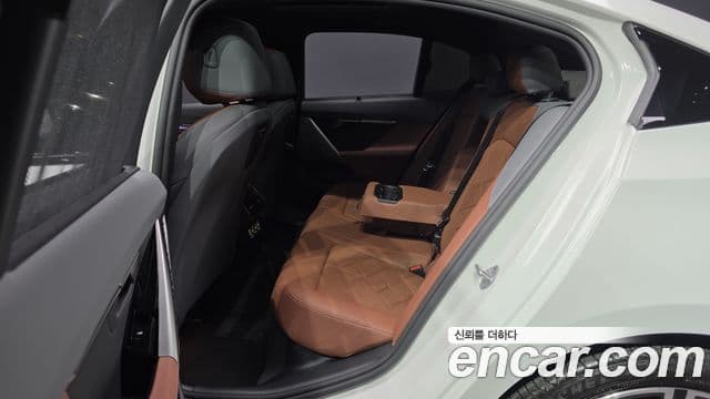 BMW 5시리즈 (G60) 530e M Sport, 2026 12