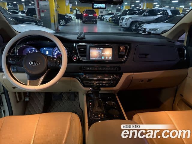 Kia All New Carnival Noblesse, 2016 7