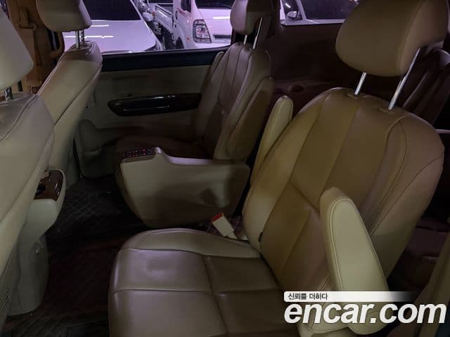 Kia All New Carnival Noblesse, 2016 10