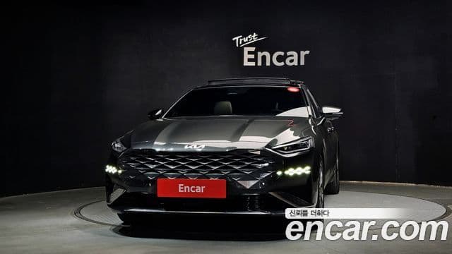 Kia K8 гибрид Signature, 2023 3