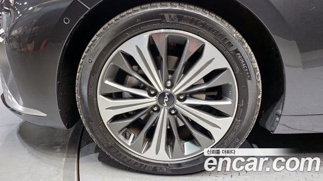 Kia K8 гибрид Signature, 2023 все фото