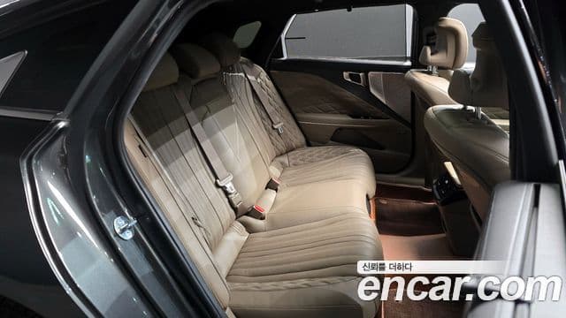 Kia K8 гибрид Signature, 2023 12