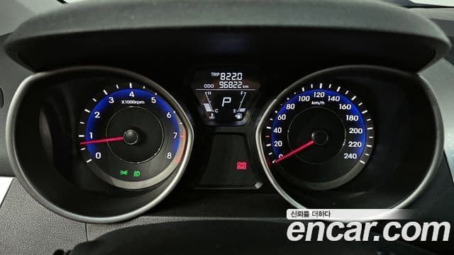 Hyundai Avante MD M16 GDI Smart, 2013 8