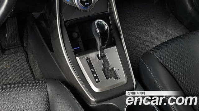 Hyundai Avante MD M16 GDI Smart, 2013 9