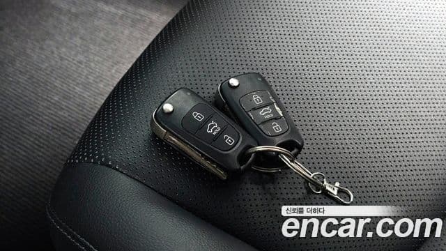 Hyundai Avante MD M16 GDI Smart, 2013 21