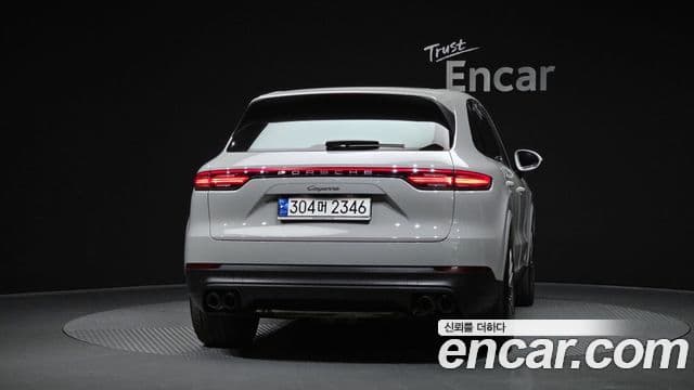 Porsche Cayenne (PO536), 2022 4