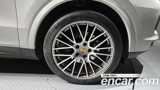 Porsche Cayenne (PO536), 2022 все фото