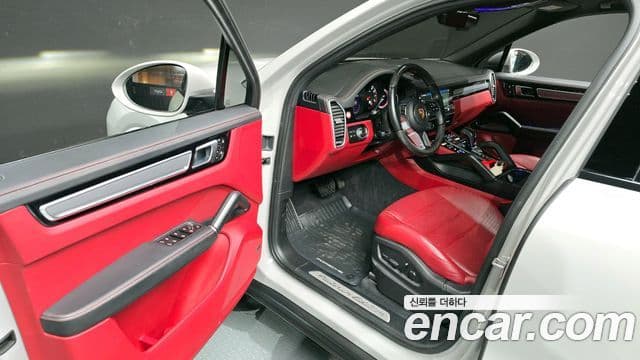 Porsche Cayenne (PO536), 2022 10