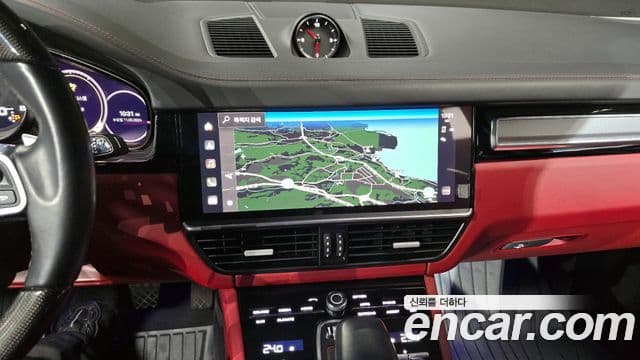 Porsche Cayenne (PO536), 2022 16