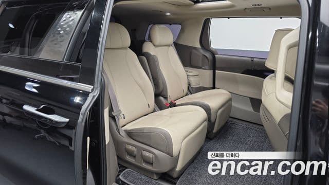 Kia Carnival 4세대 Signature, 2023 12