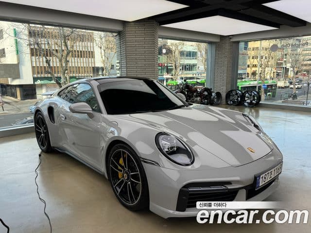 Porsche 911 (992) турбо S, 2023 16