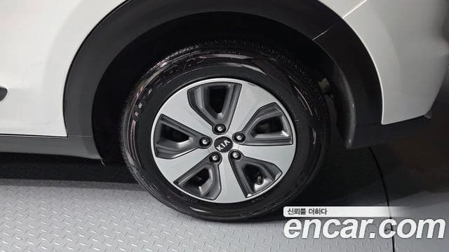 Kia Niro Prestige, 2018 все фото