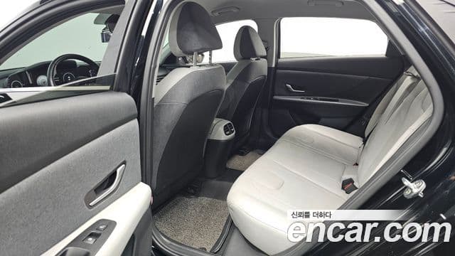 Hyundai Avante (CN7) Inspiration, 2021 12