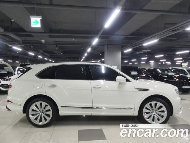 Bentley Bentayga 4.0 V8, 2021 2