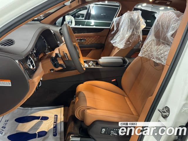 Bentley Bentayga 4.0 V8, 2021 8