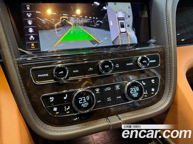 Bentley Bentayga 4.0 V8, 2021 10