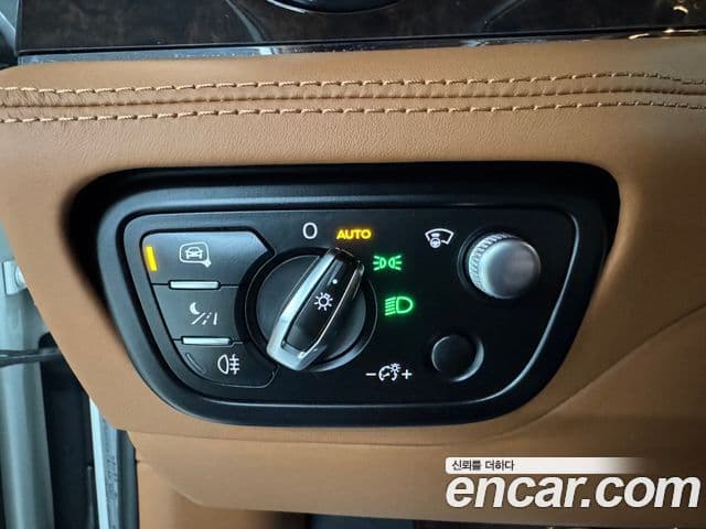 Bentley Bentayga 4.0 V8, 2021 12