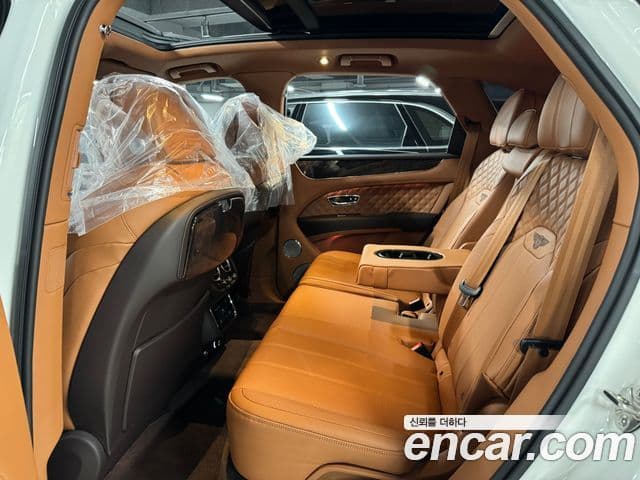 Bentley Bentayga 4.0 V8, 2021 13