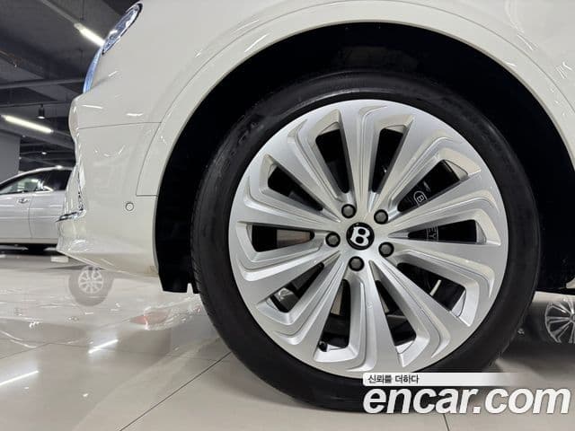 Bentley Bentayga 4.0 V8, 2021 17