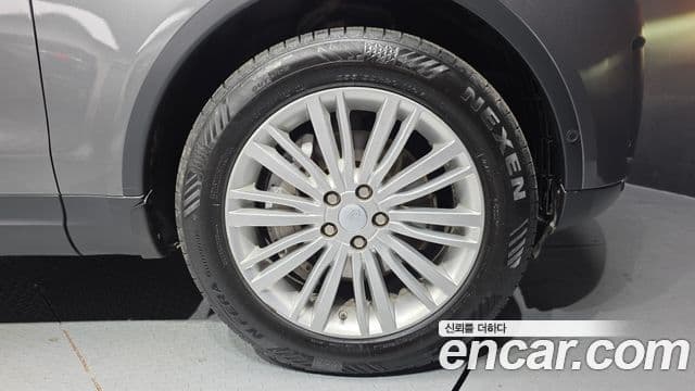 Land Rover Discovery 5 Luxury, 2019 все фото