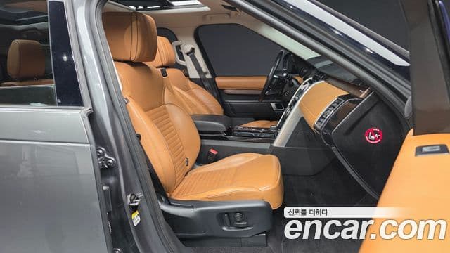 Land Rover Discovery 5 Luxury, 2019 11