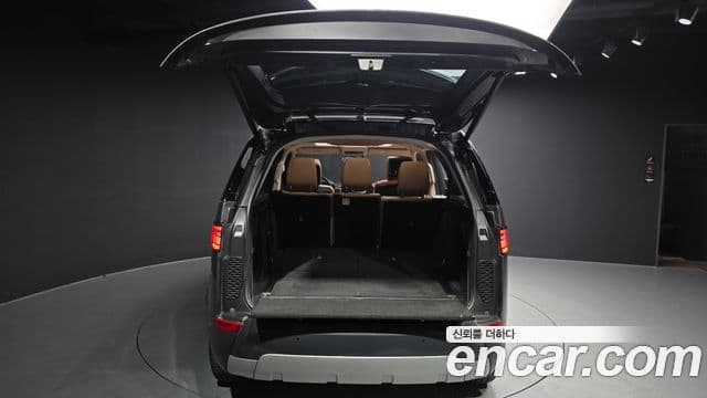 Land Rover Discovery 5 Luxury, 2019 20