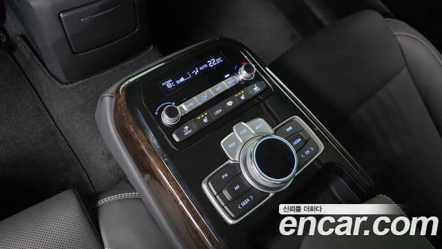 Genesis G90 Luxury, 2020 18