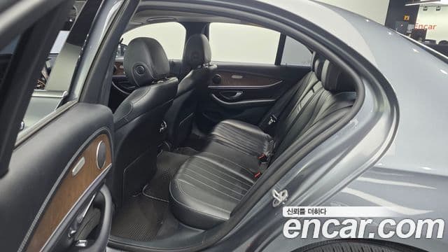 Mercedes-Benz E-класс W213 Exclusive, 2019 11