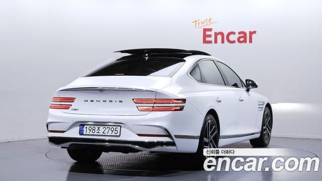 Genesis G80 (RG3) бензин 2.5 турбо 2WD, 2025 2