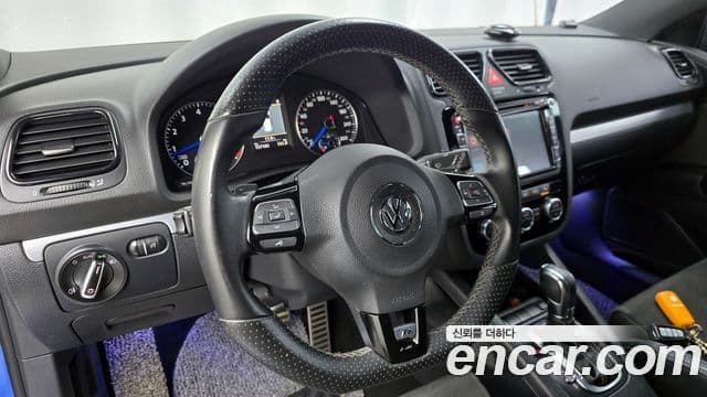 Volkswagen 시로코 2.0 TSI R, 2013 13