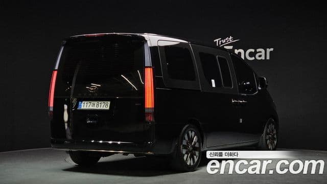 Hyundai Staria Inspiration, 2022 2