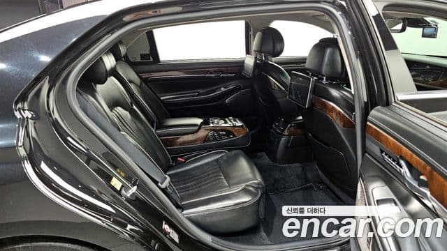 Genesis EQ900 Prestige, 2018 12