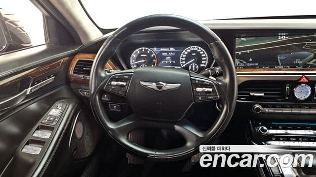 Genesis EQ900 Prestige, 2018 14