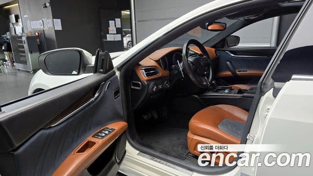 Maserati 기블리 3세대, 2018 11