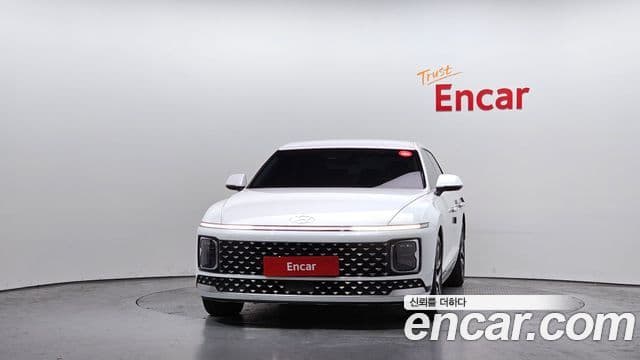 Hyundai Grandeur (GN7) Premium, 2023 3