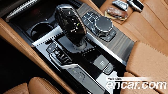 BMW 5시리즈 (G30) 520d xDrive M Sport Plus, 2017 9