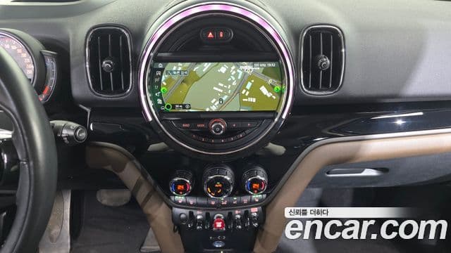 Mini Cooper SD Countryman 2세대, 2018 14