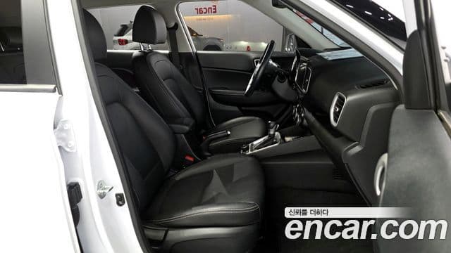 Hyundai Venue Premium, 2023 11