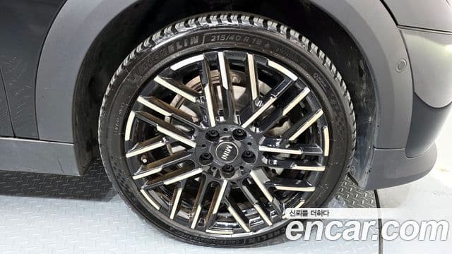 Mini Cooper S 4세대 5도어 favored, 2025 все фото