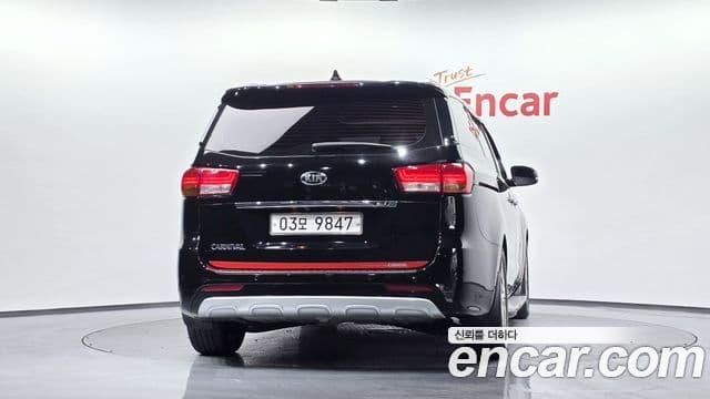 Kia All New Carnival Prestige, 2017 4