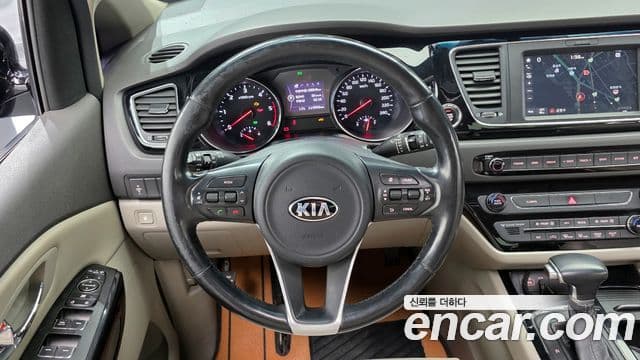 Kia All New Carnival Prestige, 2017 13