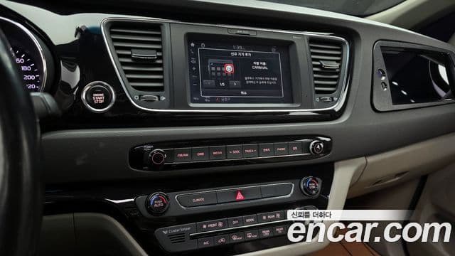 Kia All New Carnival Prestige, 2017 14