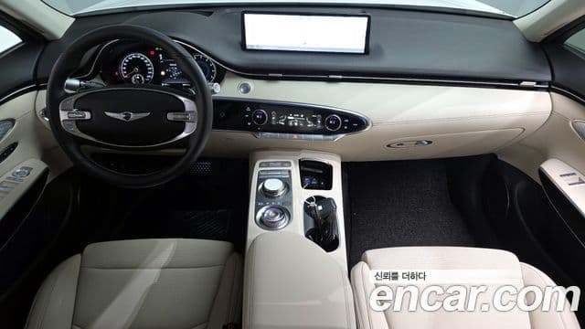 Genesis GV70, 2023 7